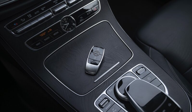 Mercedes-Benz E300 de Avantgarde full